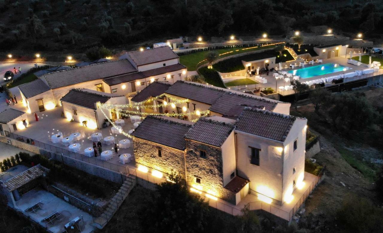 Borgo D'orlando 4* Mirto (Messina)
